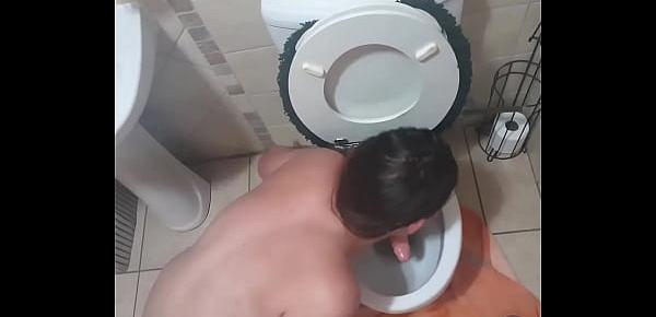 trendsHuman toilet bitch gets her face pissed on and lickssucks the toilet dildo clean and suck the dick